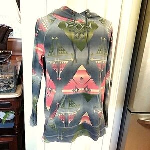 Chaps RL NWOT Southwest top